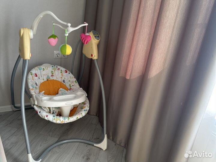 Электрокачели graco
