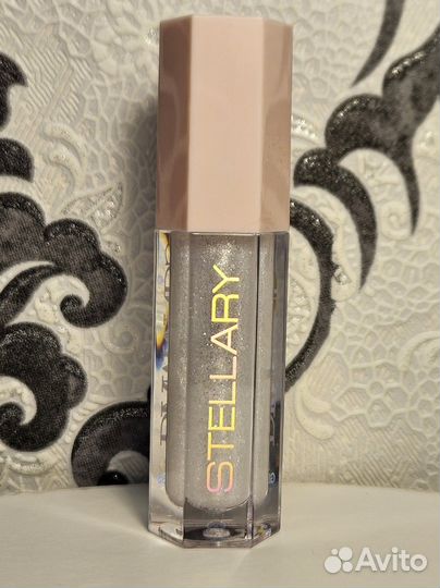 Stellary diamonds lip gloss