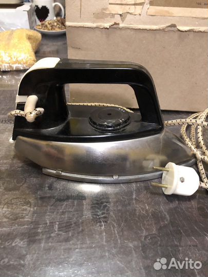 Утюг СССР электрический