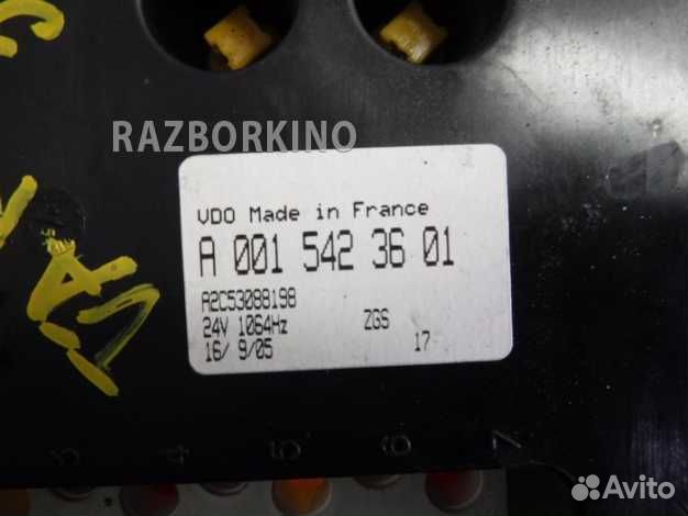 Панель приборов A0015423601