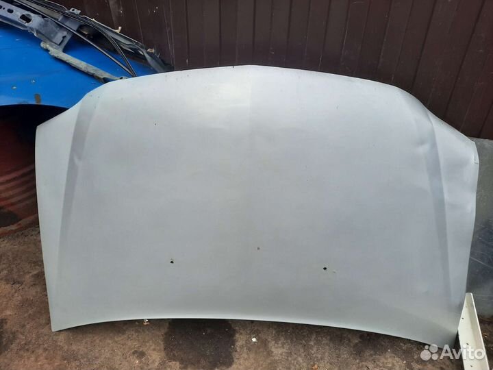 Продам капот лада Ларгус Рено Логан б.у