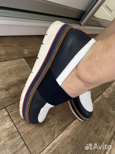 Лоферы tommy hilfiger 39