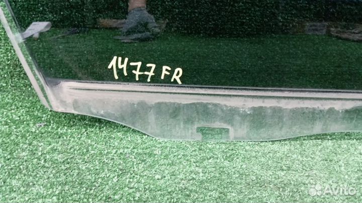 Стекло двери Hyundai Santa Fe Правое Переднее