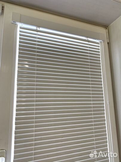 Жалюзи горизонтальные алюминиевые 