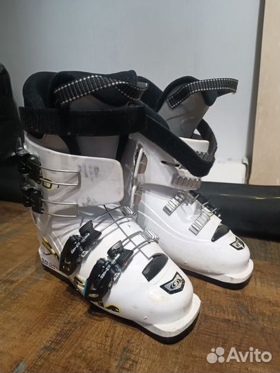 Горнолыжные ботинки