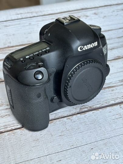 Canon 5D mark III body