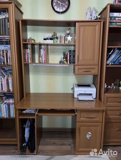 Компьютерный стол, стол письменный