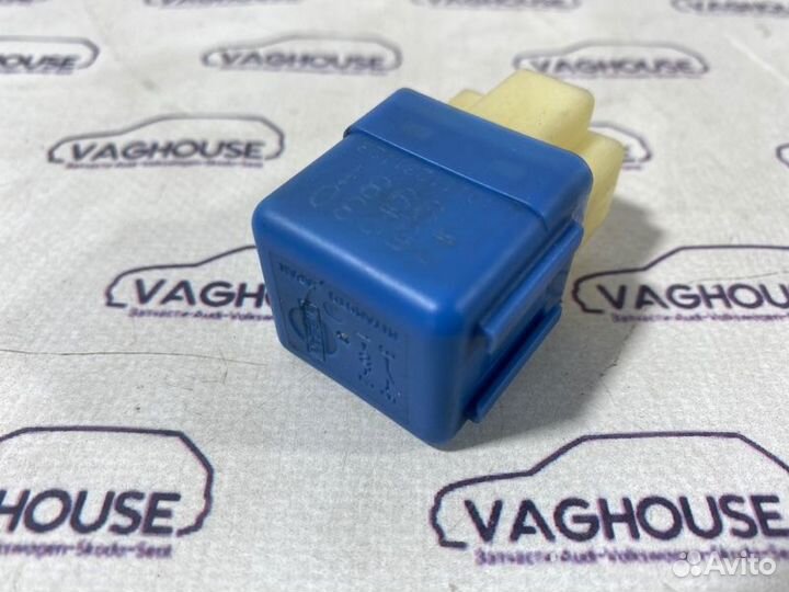 Реле Nissan Maxima A33 2.0 2004