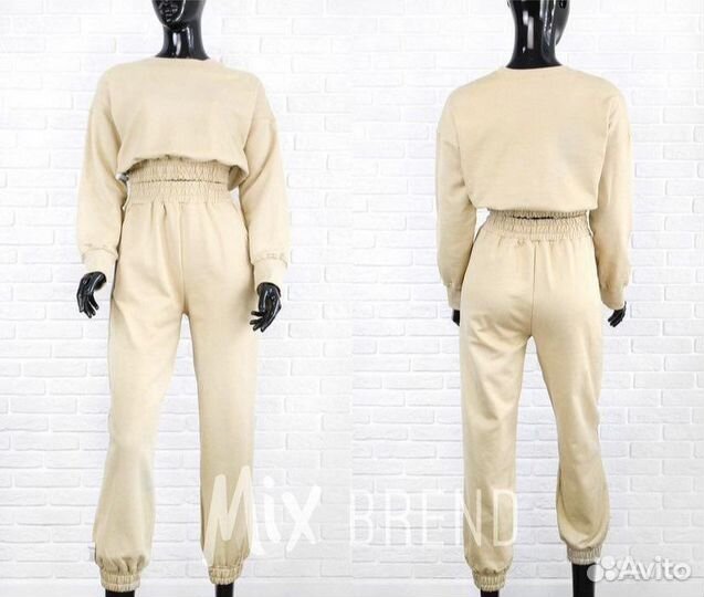 Спортивный костюм женский