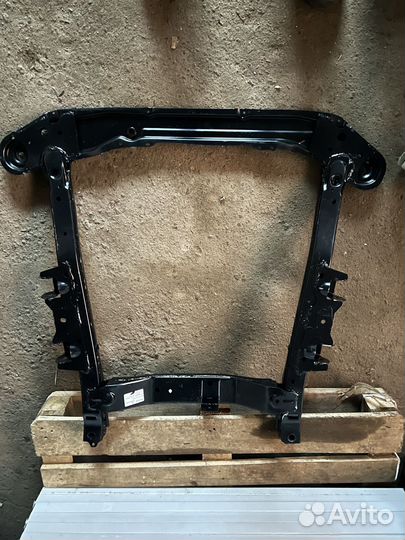 Подрамник 544016728R renault logan