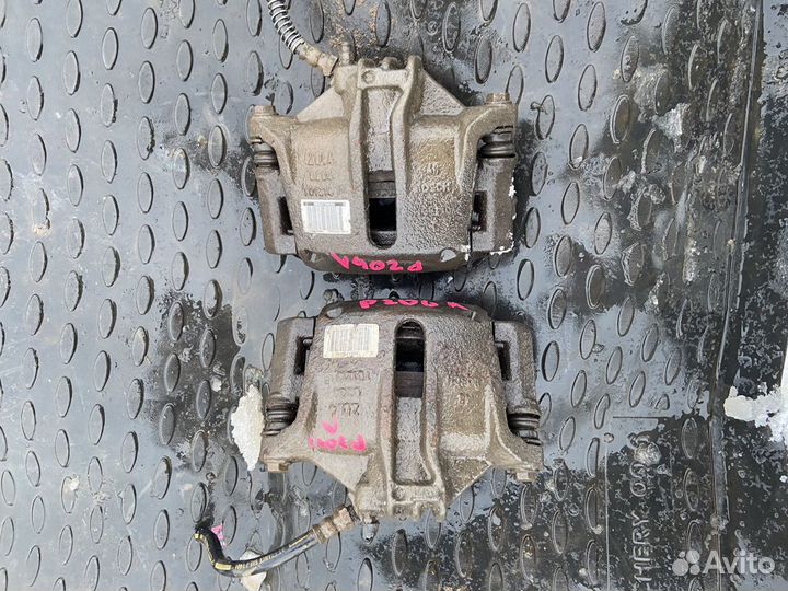 Суппорта передние Peugeot 206