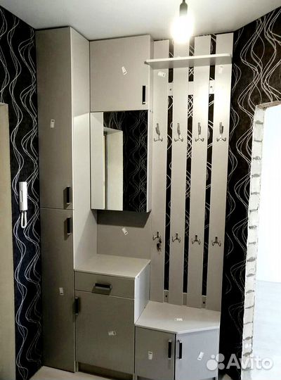 Шкаф в прихожую