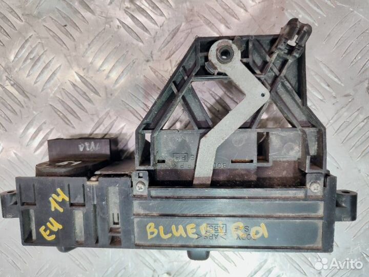 Блок управления печкой Nissan Bluebird EU14 1.8