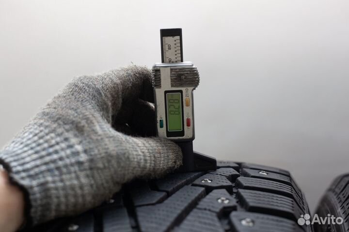 Pirelli Ice Zero 215/65 R17 103T