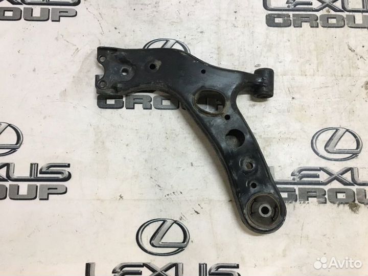 Рычаг подвески прав. перед. Toyota RAV4