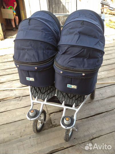 Коляска для двойни