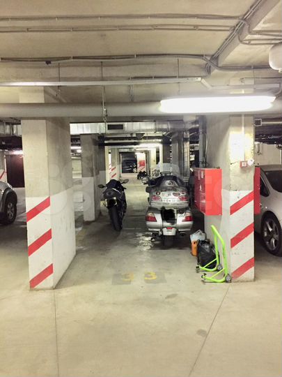 Машиноместо