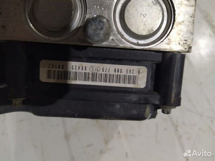 Блок ABS Nissan Tiida хэтчбек 1