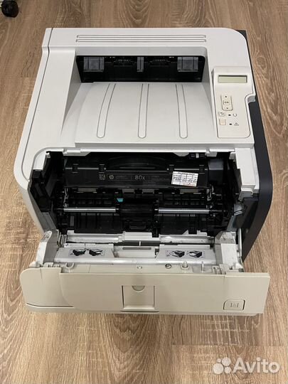 Принтер hp 2055d