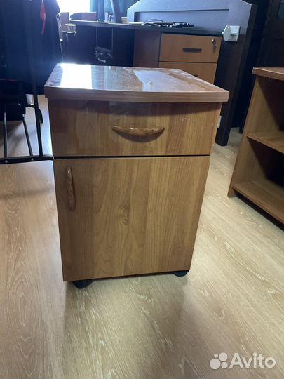 Тумба офисная выкатная