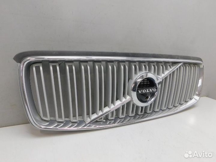 Решетка радиатора Volvo XC90