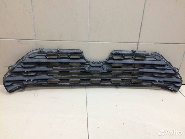 Решетка радиатора Toyota RAV4