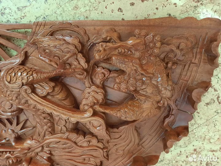 Веер резной, дерево