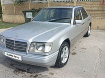 Mercedes-Benz E-класс 2.5 MT, 1993, 422 000 км, с пробегом, цена 715 000 руб.