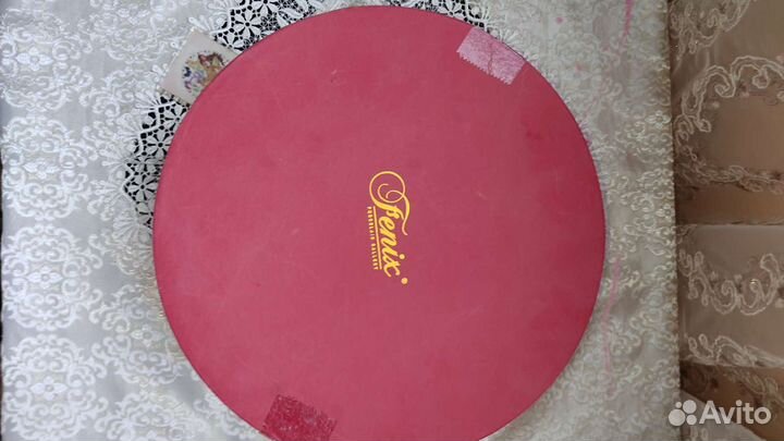 Фарфоровый чайный сервиз