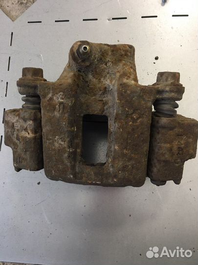 Суппорт задний левый Toyota 4Runner (2434)