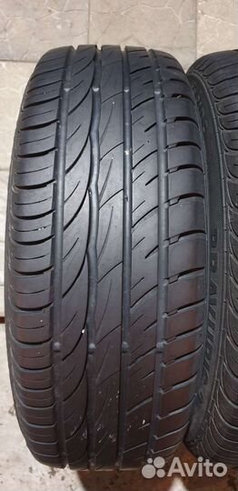 Barum Bravuris 2 215/60 R16 99H