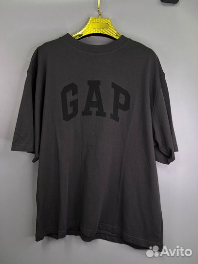 Футболка GAP x Yeezy