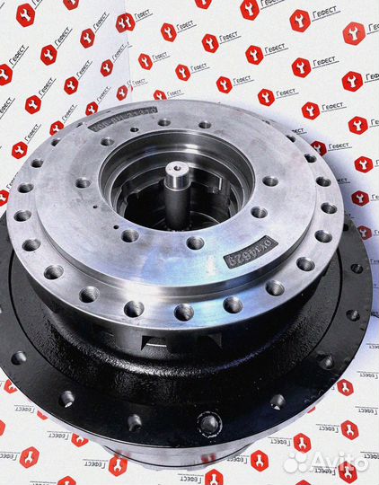 Редуктор хода Komatsu PC300-8 207-27-00371