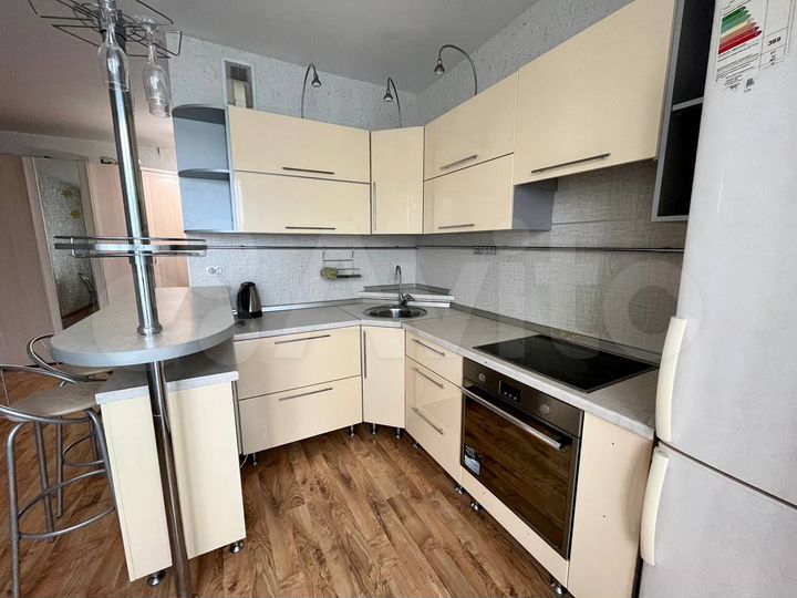 2-к. квартира, 64 м², 5/10 эт.