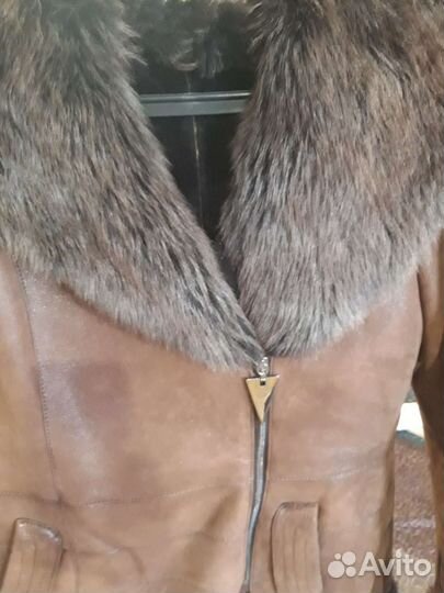 Дубленка натуральная женская короткая