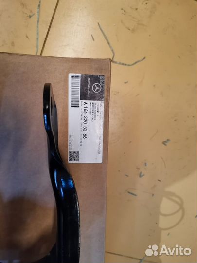 Амортизатор Mercedes ML GLE GLS W166 X166 перед