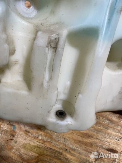 Бачок омывателя Mercedes-Benz Gl-Class X164