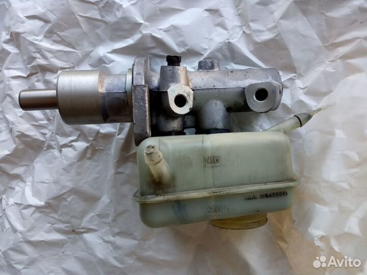 Тормозной цилиндр главный на бмв е34