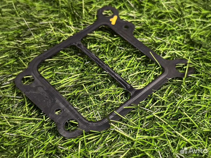 Прокладка Toyota Hilux AN120 2021