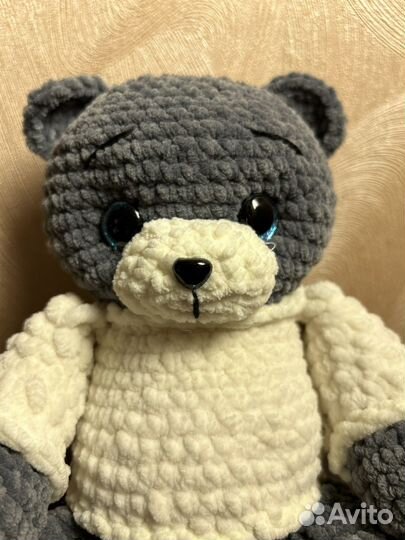 Плюшевый мишка вязаный