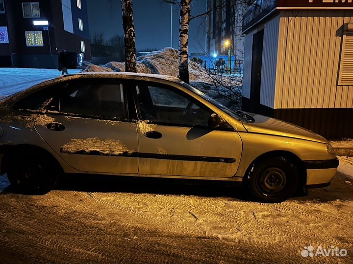 Renault Laguna 2.0 МТ, 1998, 300 000 км