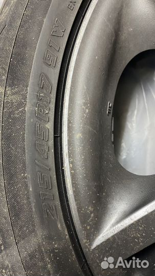 Yokohama Advan Fleva V701 215/45 R17