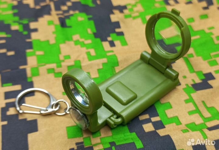 Брелок компас