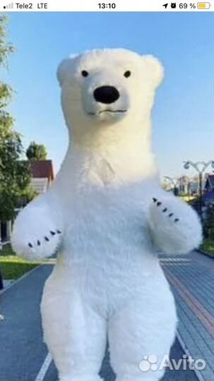 Белый медведь - ростовая кукла