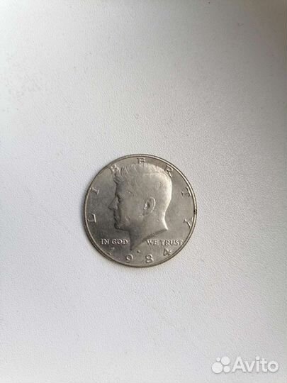 Монета half dollar 1984 г
