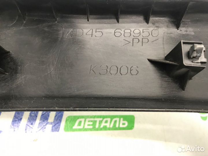 Накладка крышки багажника задняя левая Mazda Cx-5