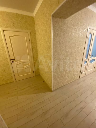 3-к. квартира, 122,6 м², 8/10 эт.