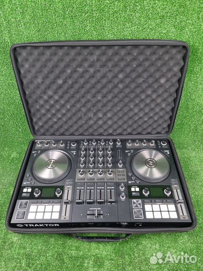 DJ-контроллер Native Instruments Traktor Kontrol S
