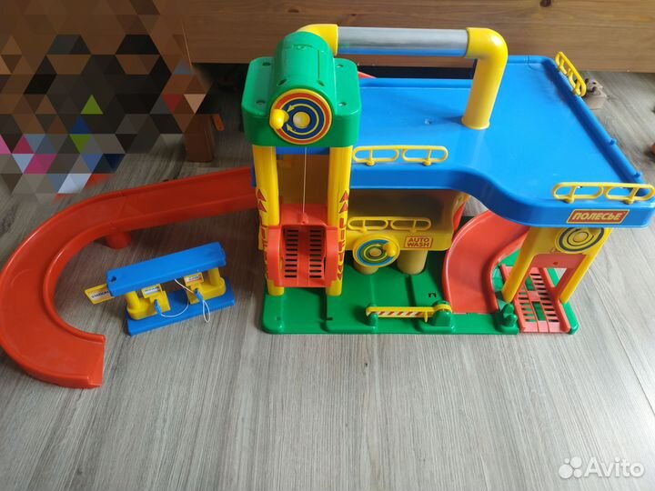 Игровая парковка гараж полесье