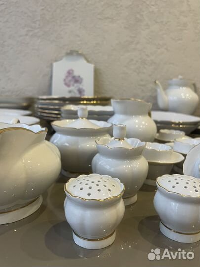 Набор фарфоровой посуды дружковский